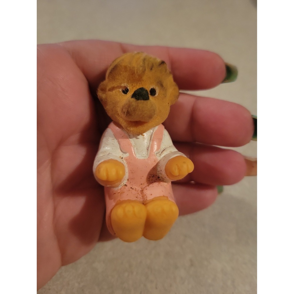 Vintage Berenstain Bears 1989 Sissy Bear Pink Overalls 2.5" Plastic Figure Fuzzy